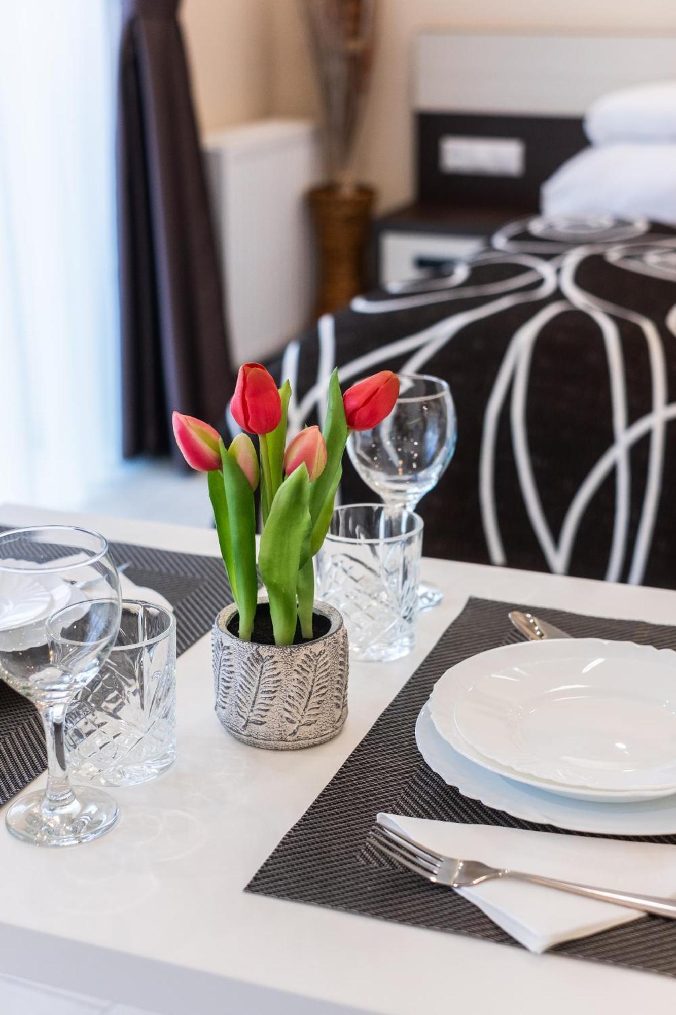 Nemeth Apartmanok Sárvár Buitenkant foto