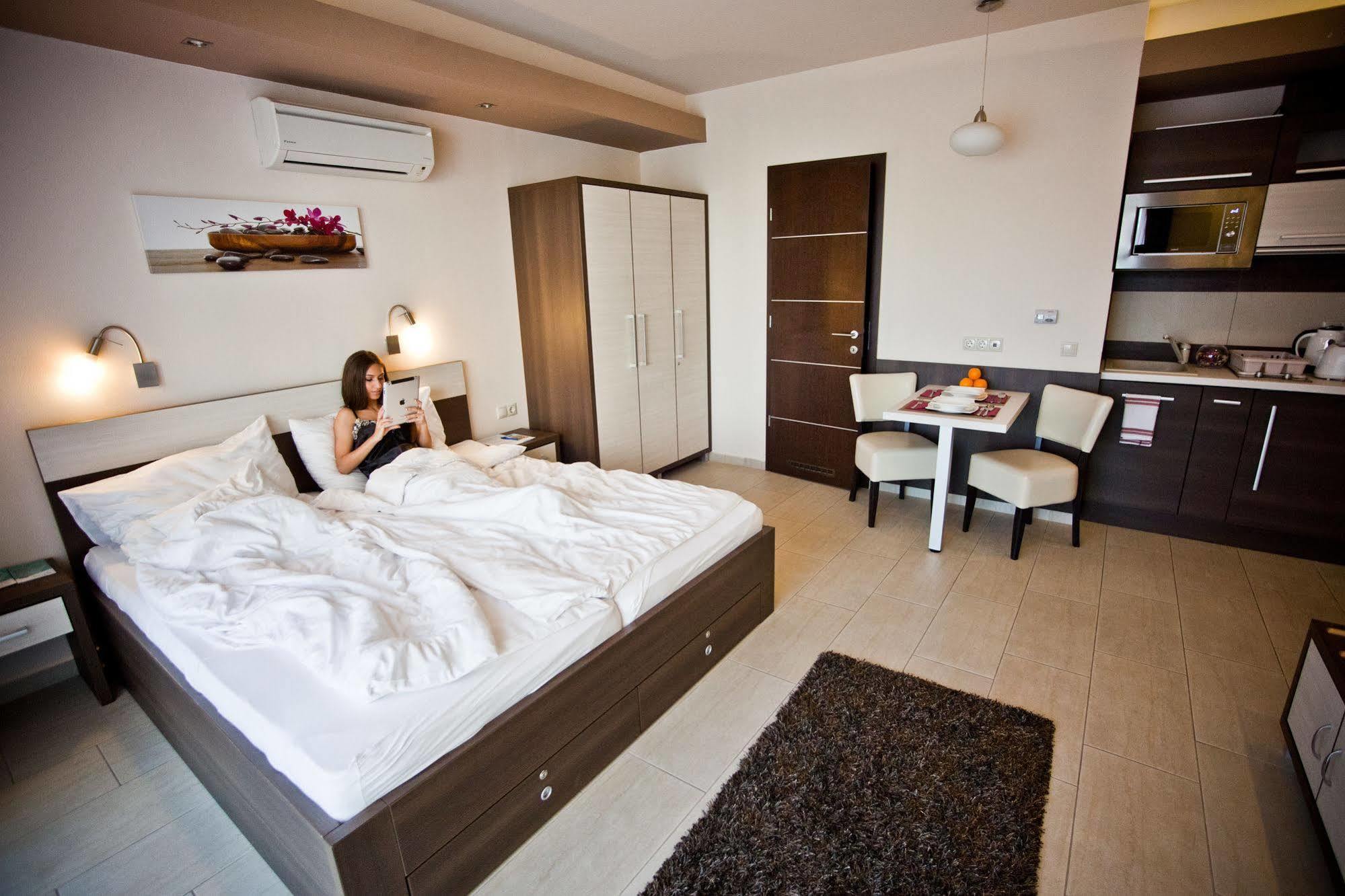 Nemeth Apartmanok Sárvár Buitenkant foto