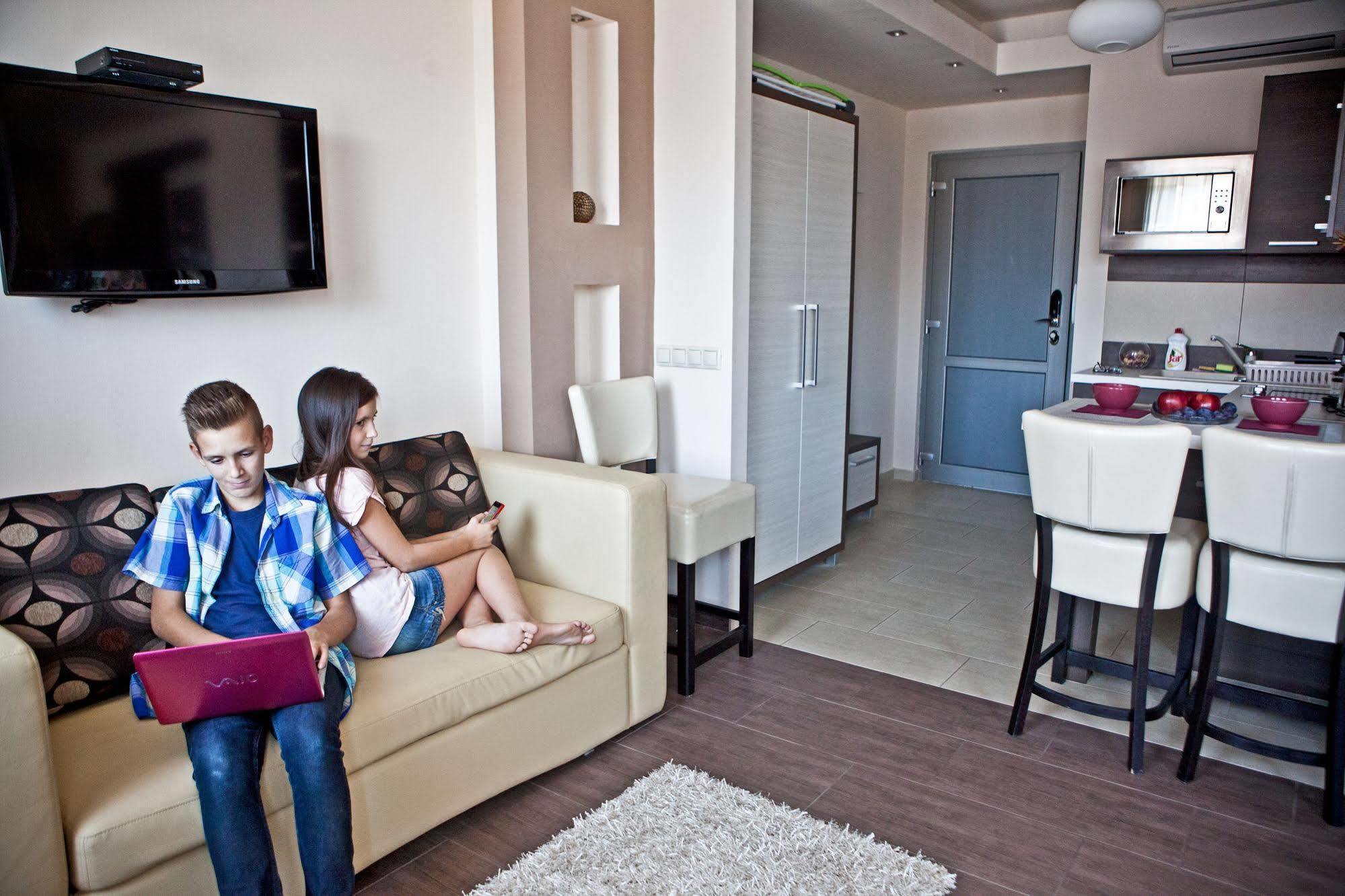 Nemeth Apartmanok Sárvár Buitenkant foto