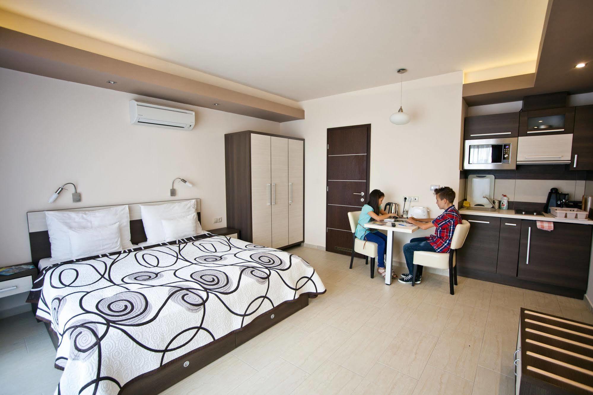 Nemeth Apartmanok Sárvár Buitenkant foto
